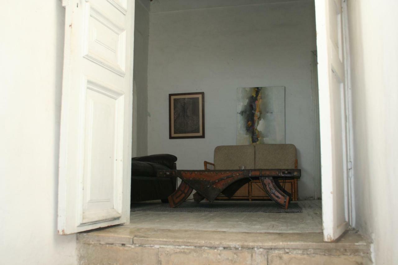 레메소스 Cornaro Fine Arts Center 아파트 외부 사진