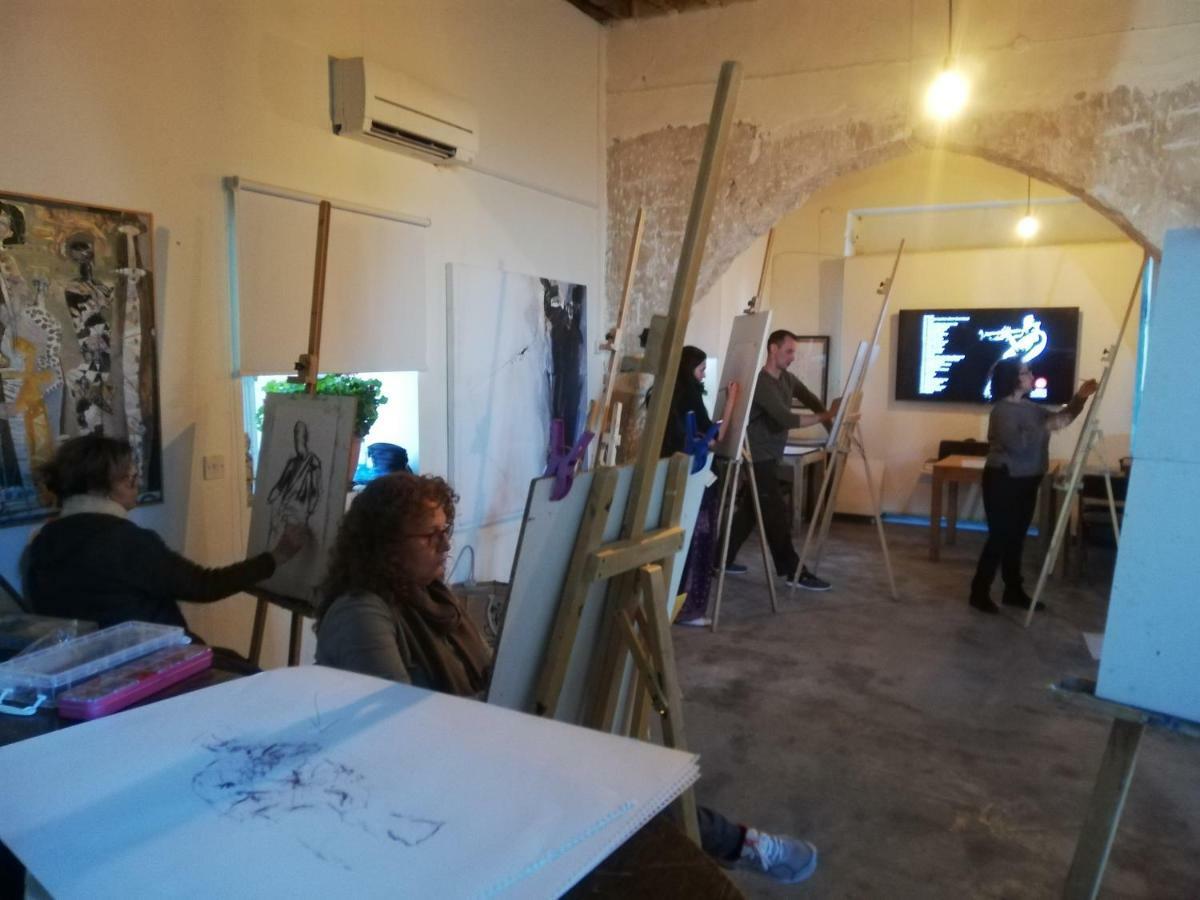 레메소스 Cornaro Fine Arts Center 아파트 외부 사진